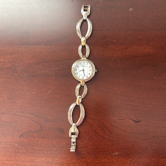 Watch - Picture 2 of 4